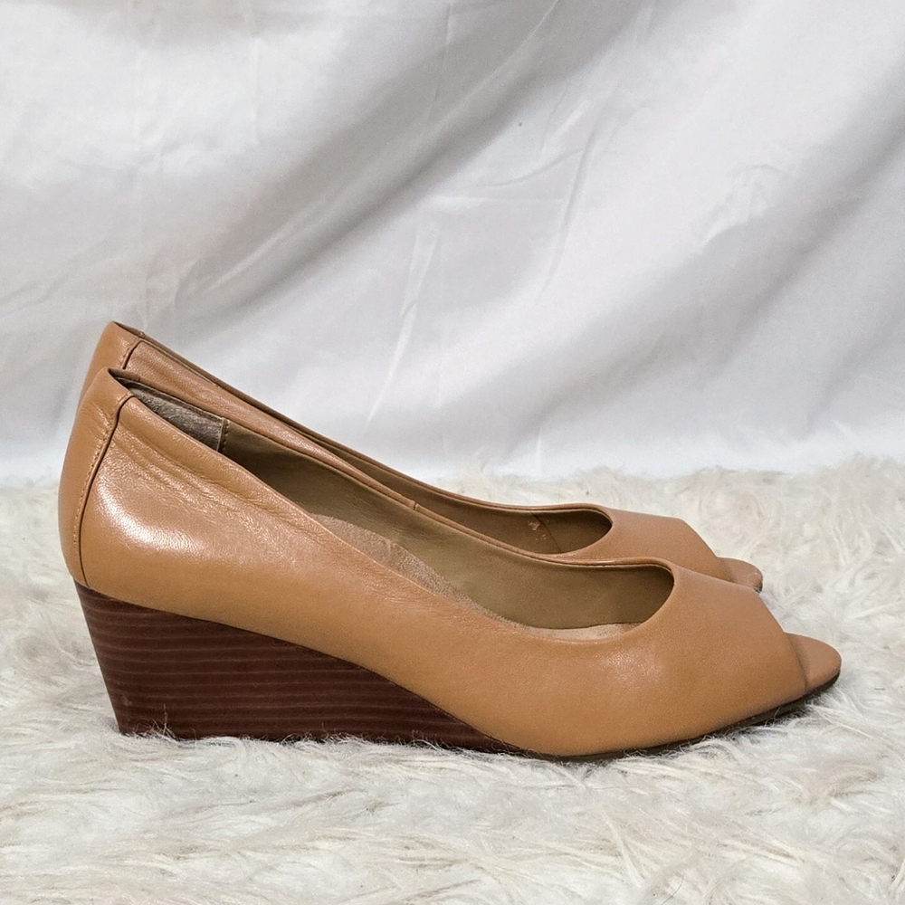 Vionic Tan Peep-Toe Leather Wedges